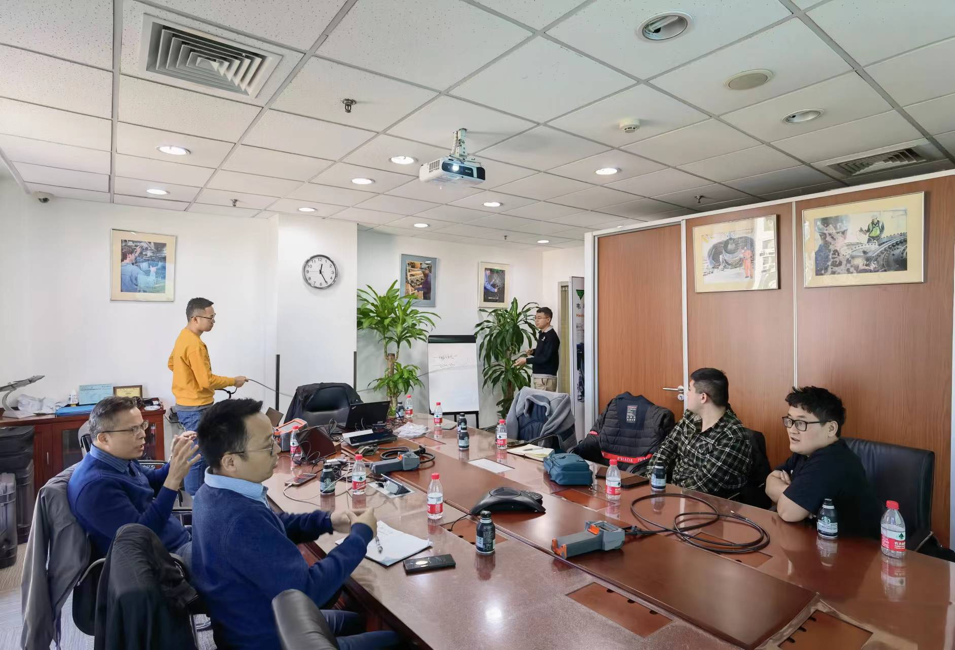 南航赴京参加韦林发动机孔探仪专题培训与技术交流2