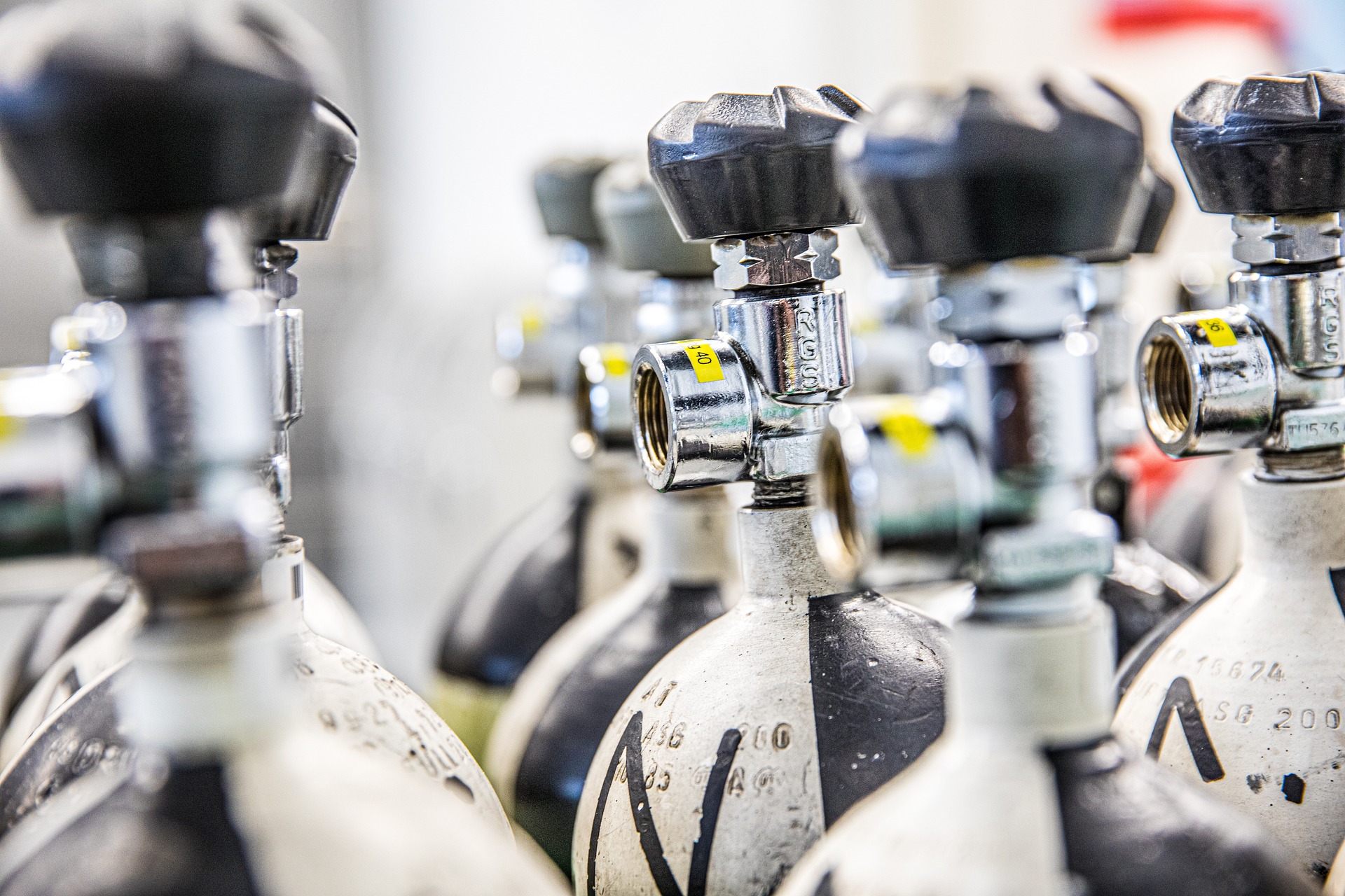 韦林Everest MVIQ+工业视频内窥镜在气瓶内壁缺陷检测中的应用 韦林Everest MVIQ+工业视频内窥镜在气瓶内壁缺陷检测中的应用