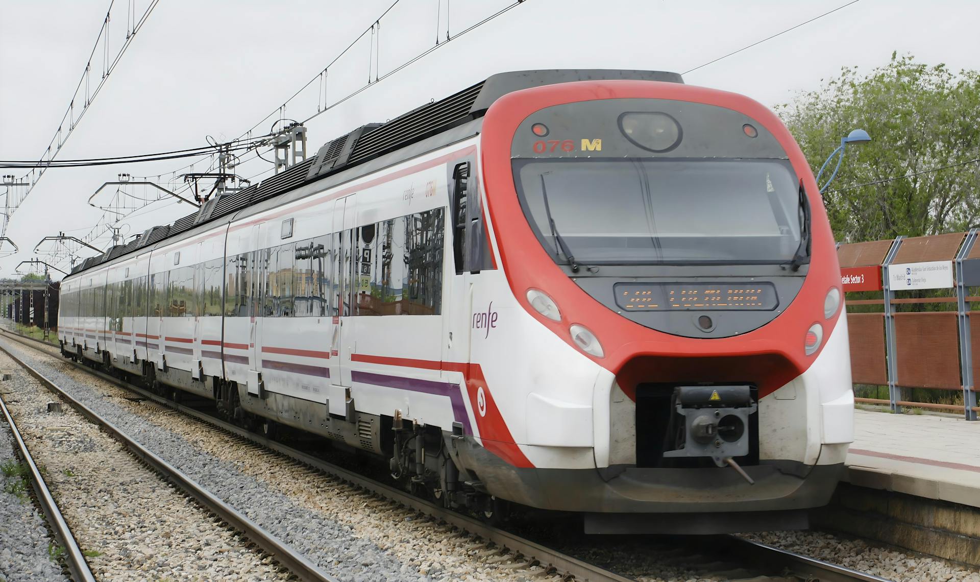 韦林Everest MVIQ+工业视频内窥镜在轨道车辆制动缸检测中的应用 韦林Everest MVIQ+工业视频内窥镜在轨道车辆制动缸检测中的应用